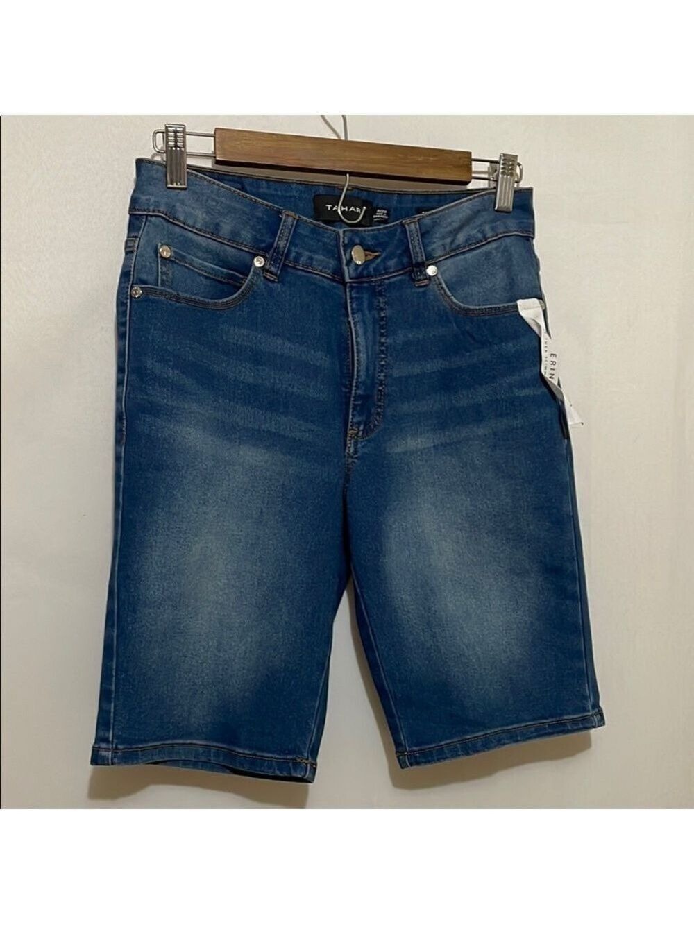 Tahari ERIN Blue Bermuda Denim Shorts Sz 8/29